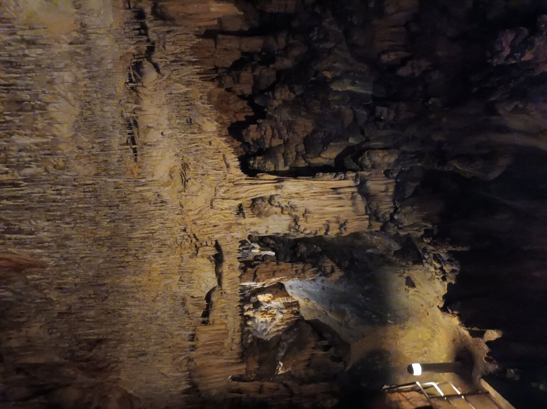 Biserujka Cave景点图片