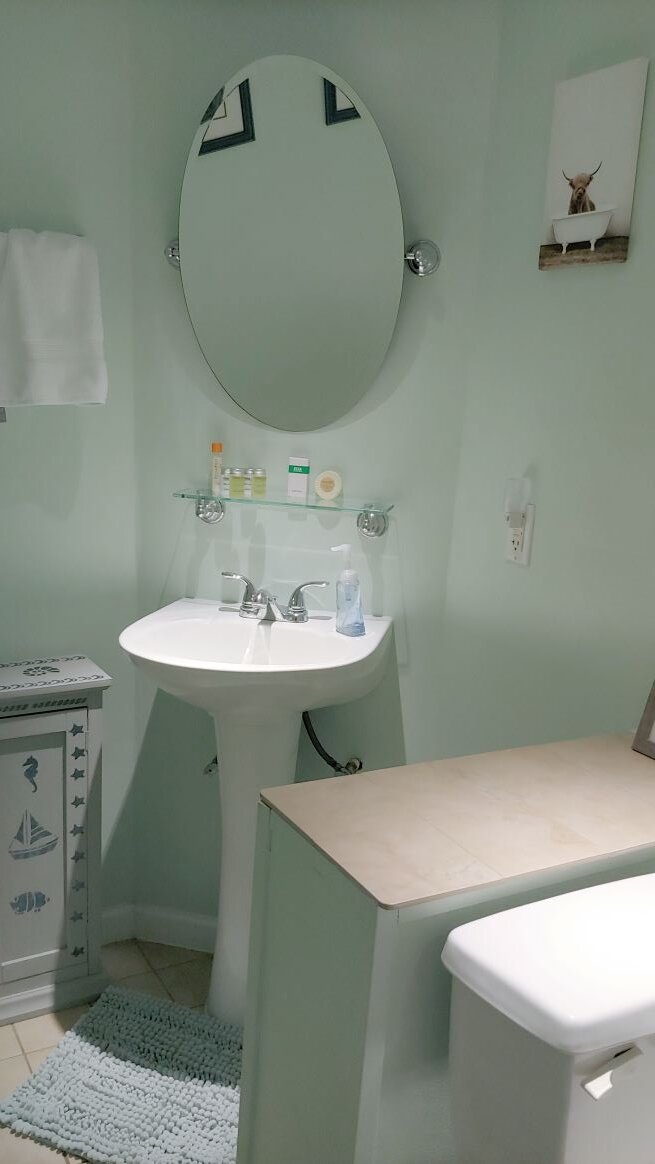 Lazy L At Willow Creek Bed & Breakfast-浴室