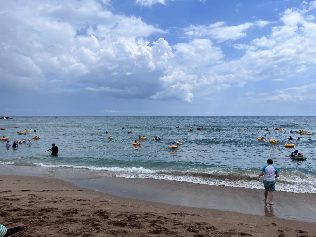 中文海水浴场-西归浦市必去景点