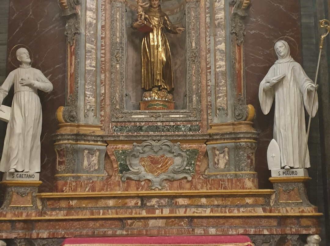 Basilica Di San Vittore景点图片