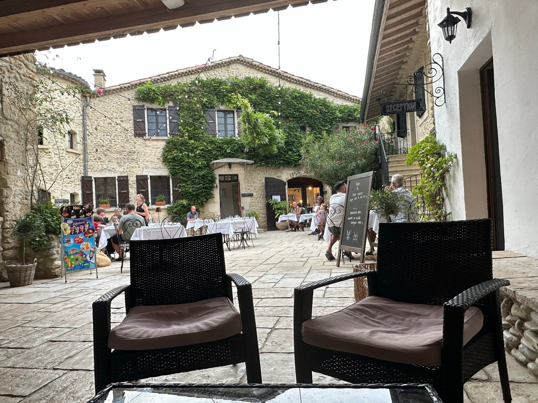Auberge la Plaine主图