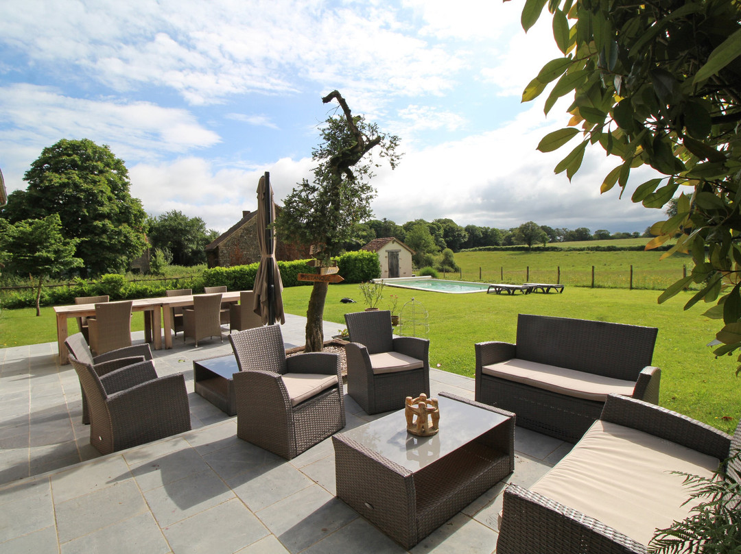 Chambres d'Hotes La Grange de Bronzeau主图