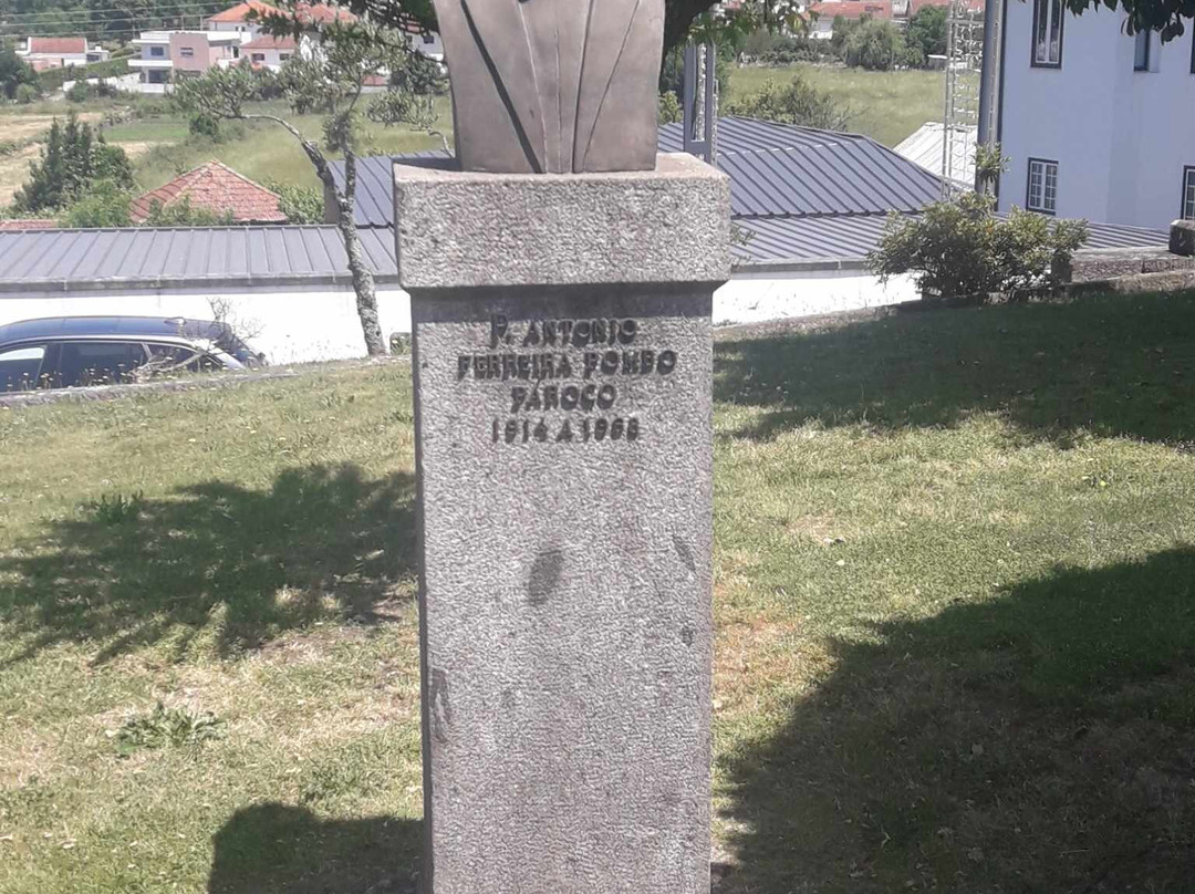 Busto Padre António Ferreira Pombo景点图片