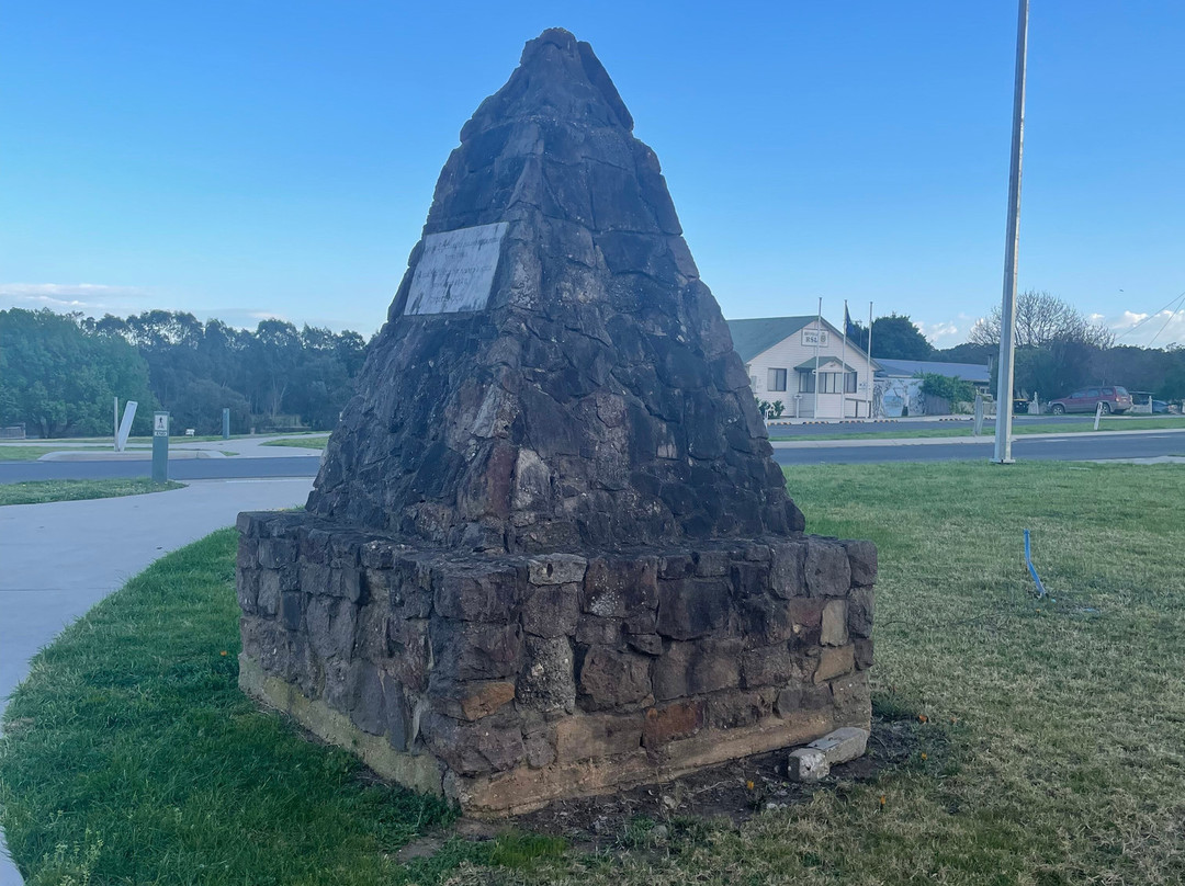 Strzelecki & Mc Millan Monument