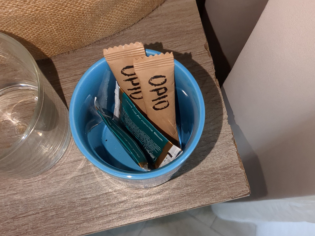 芭堤雅金色郁金香海滩度假酒店主图