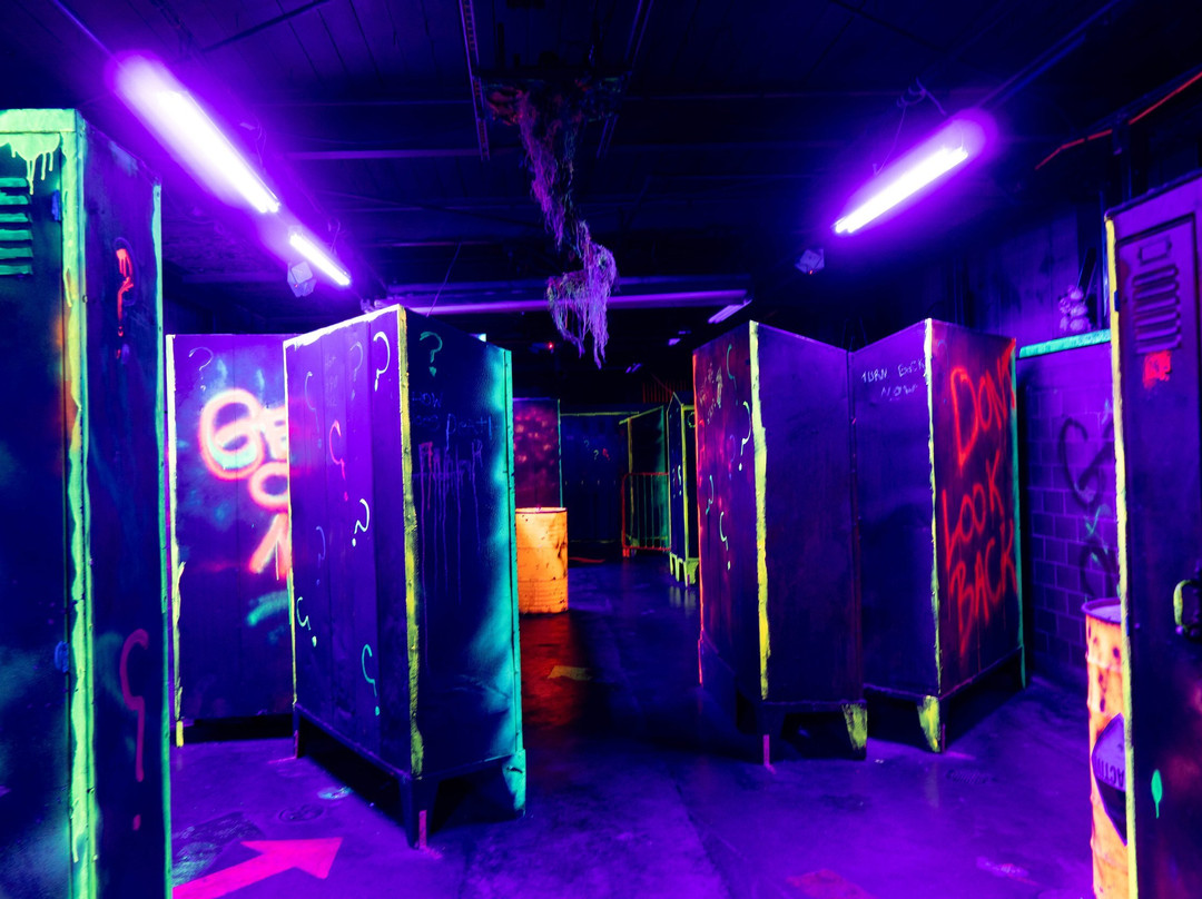 Arnold's Family Fun Center-Oaks必去景点