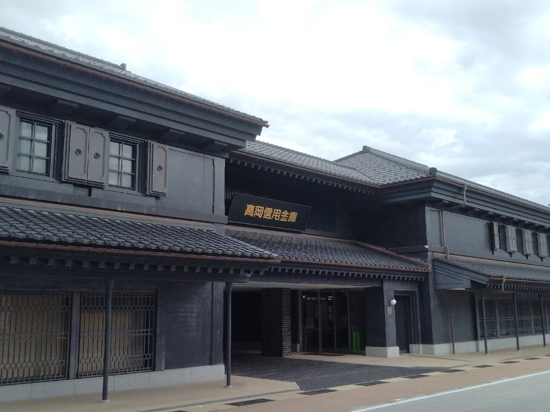 Yamachosuji-高冈市必去景点