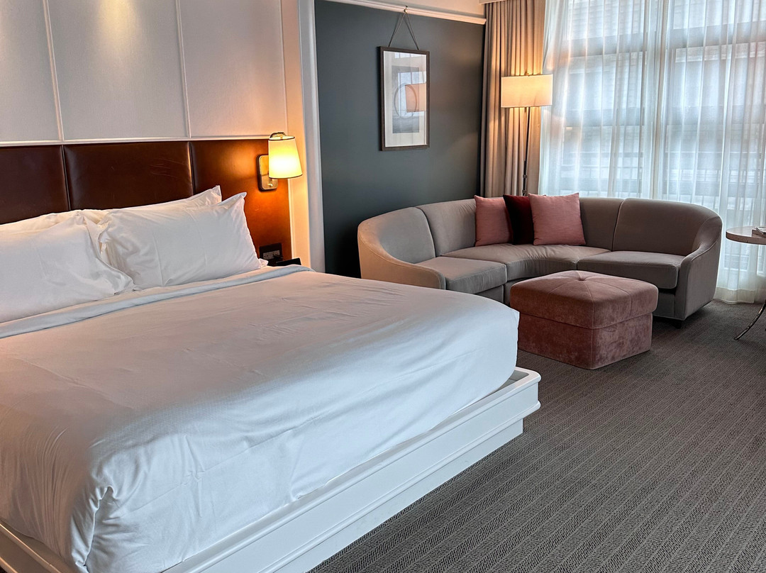 Perry Lane Hotel, A Luxury Collection Hotel主图