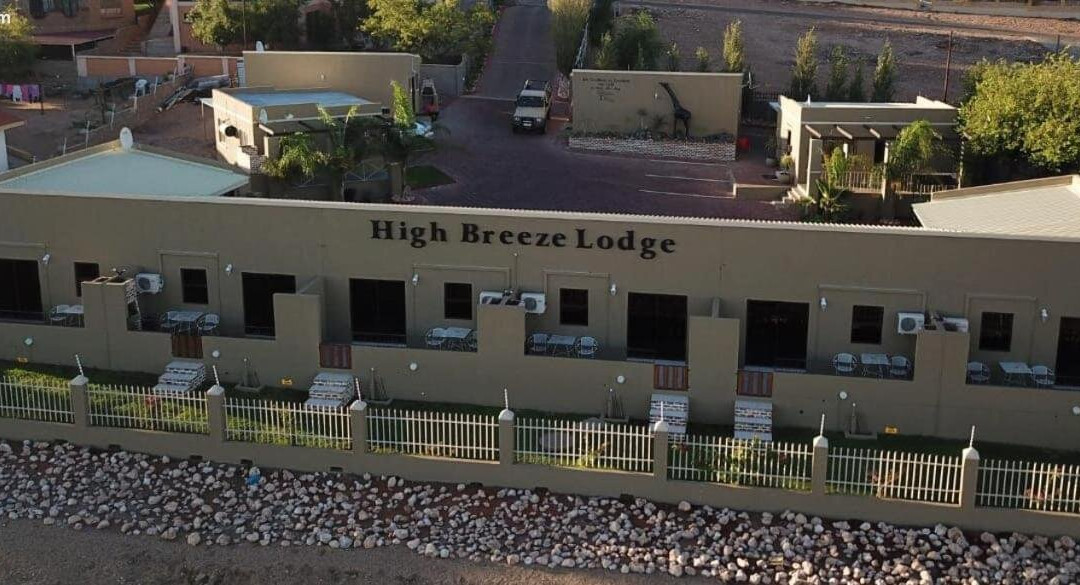 High Breeze Lodge主图