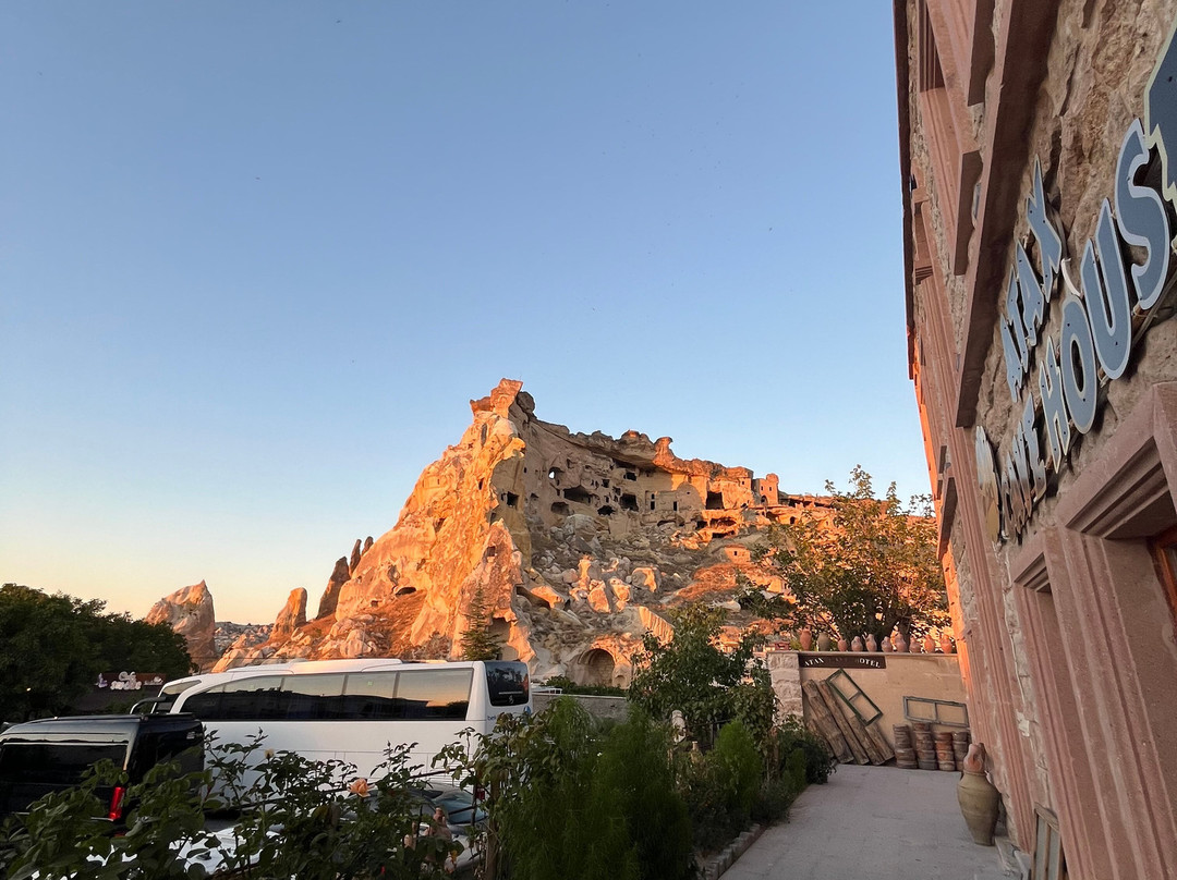 Atax Cave Hotel主图