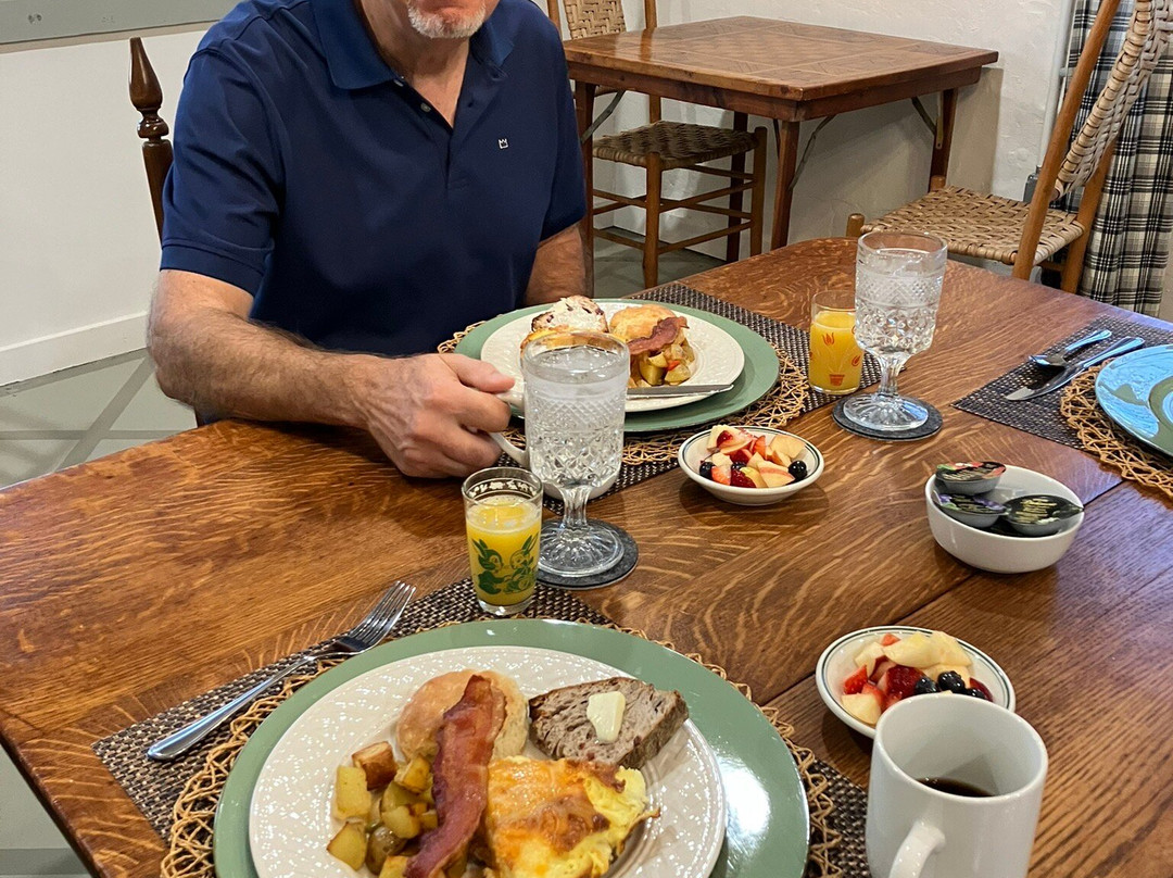 Calico Riverview Inn主图