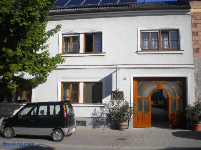 Winden am See酒店住宿-Weingut Auer Werner