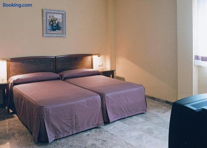 Almussafes酒店住宿-Hotel Residencia Isabel