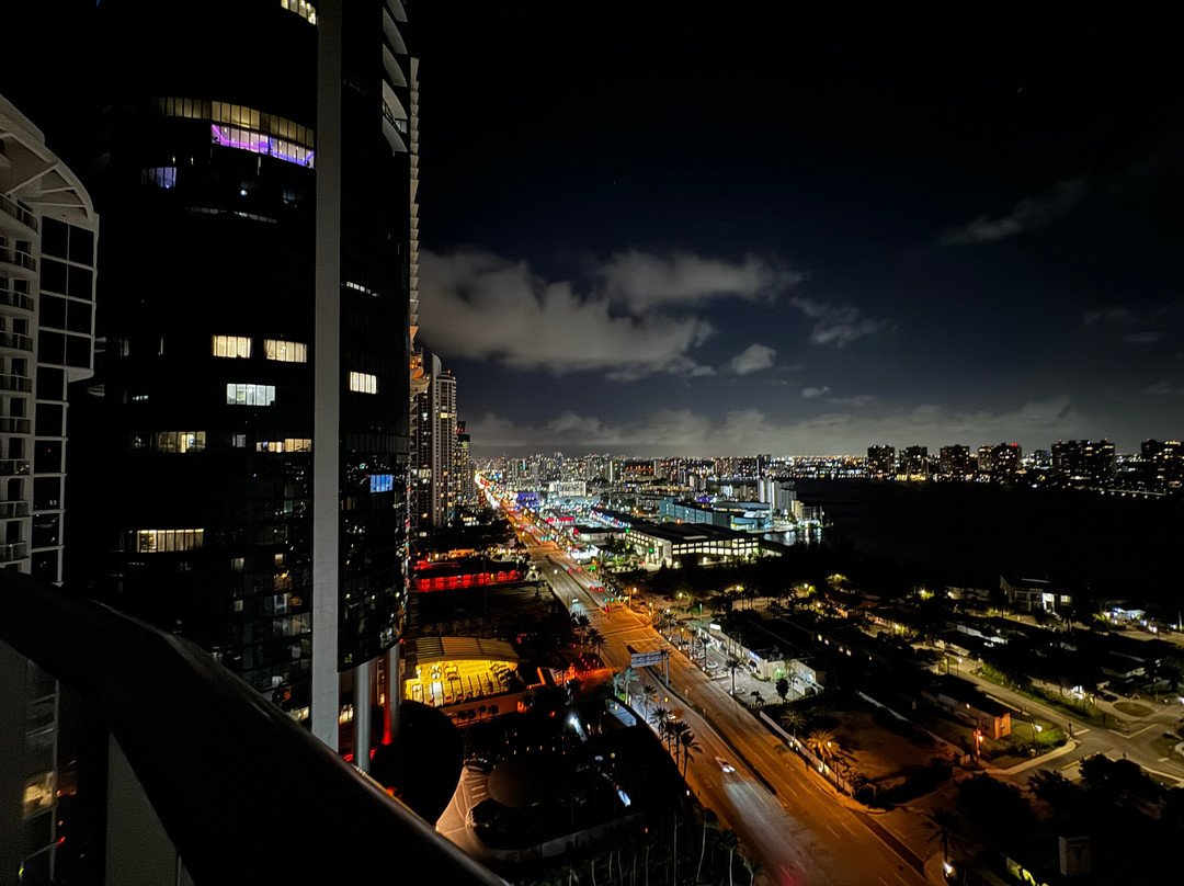 Marenas Beach Resort主图