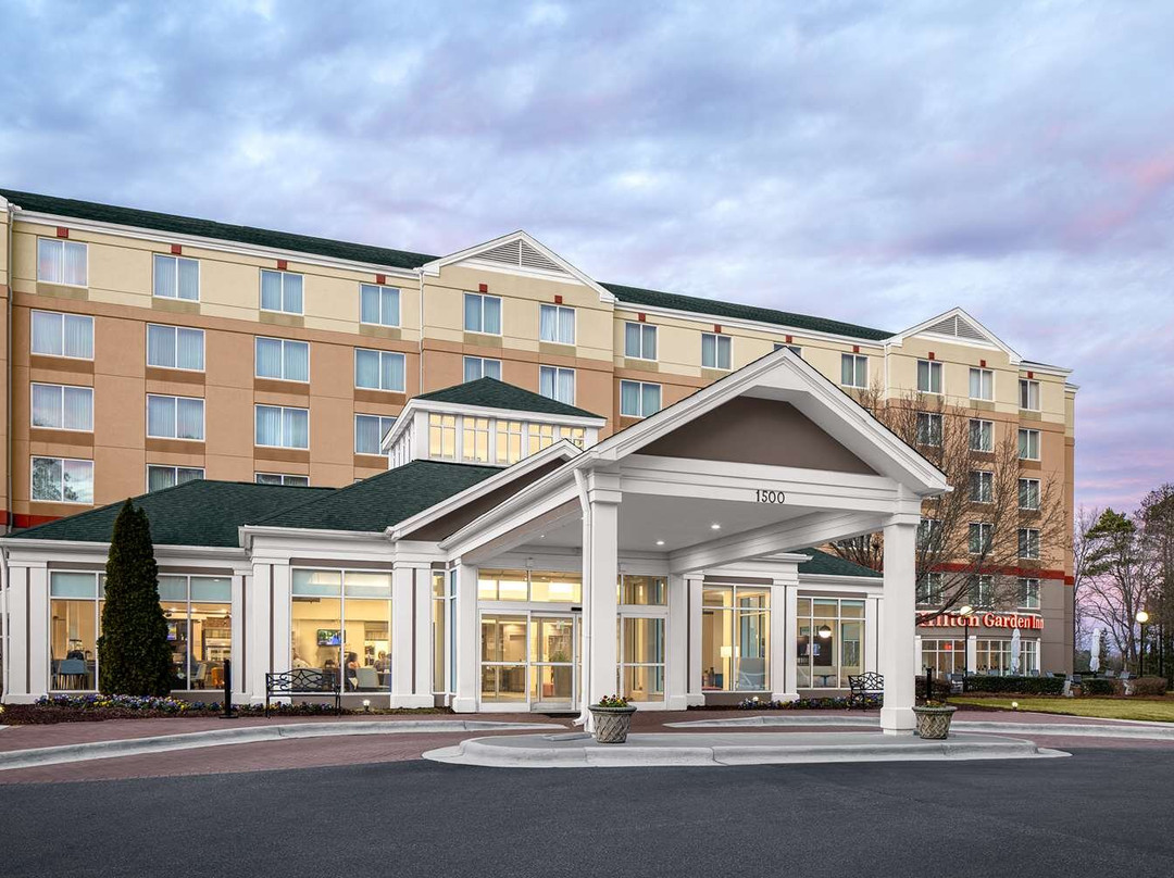 莫里斯维尔酒店住宿-拉雷达勒姆机场希尔顿花园酒店