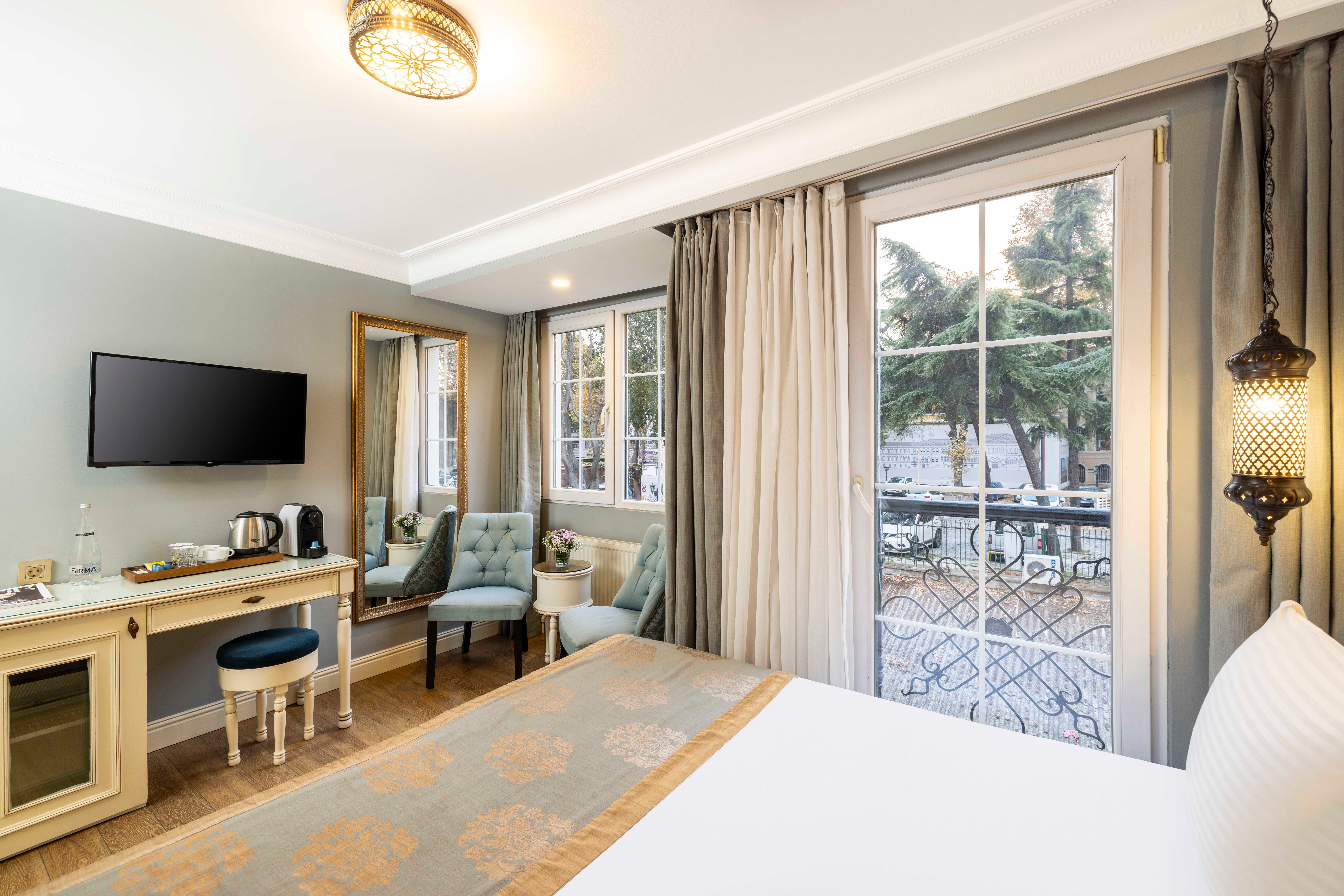 雷蒙德酒店-客卧