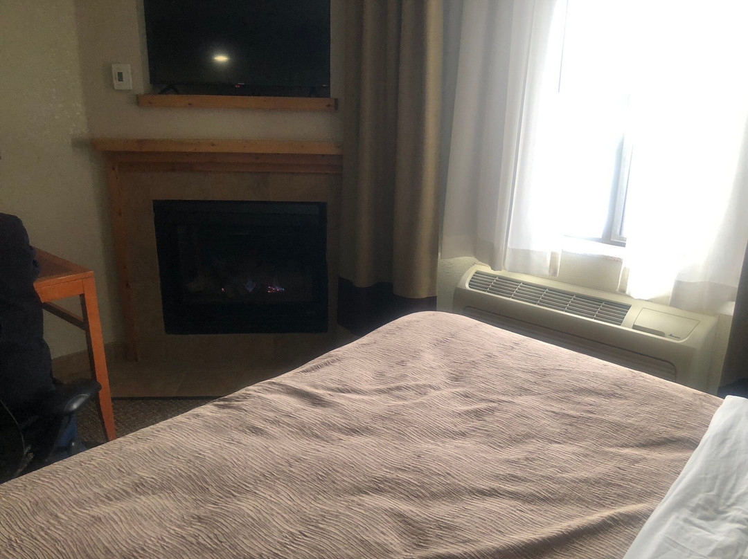 山景小屋及套房酒店主图