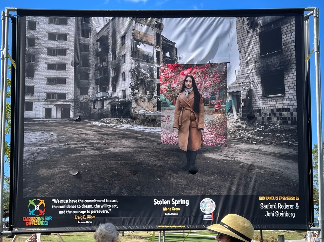 Embracing Our Differences-萨拉索塔必去景点