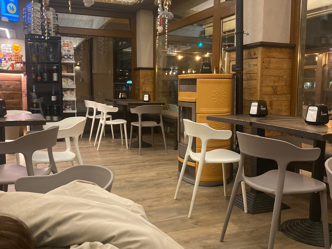 Bar Moderno