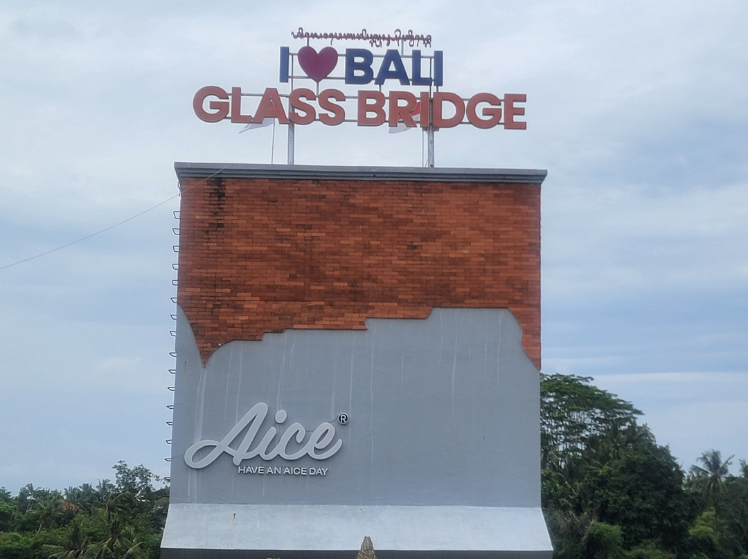 Glass Bridge Bali-Kemenuh必去景点