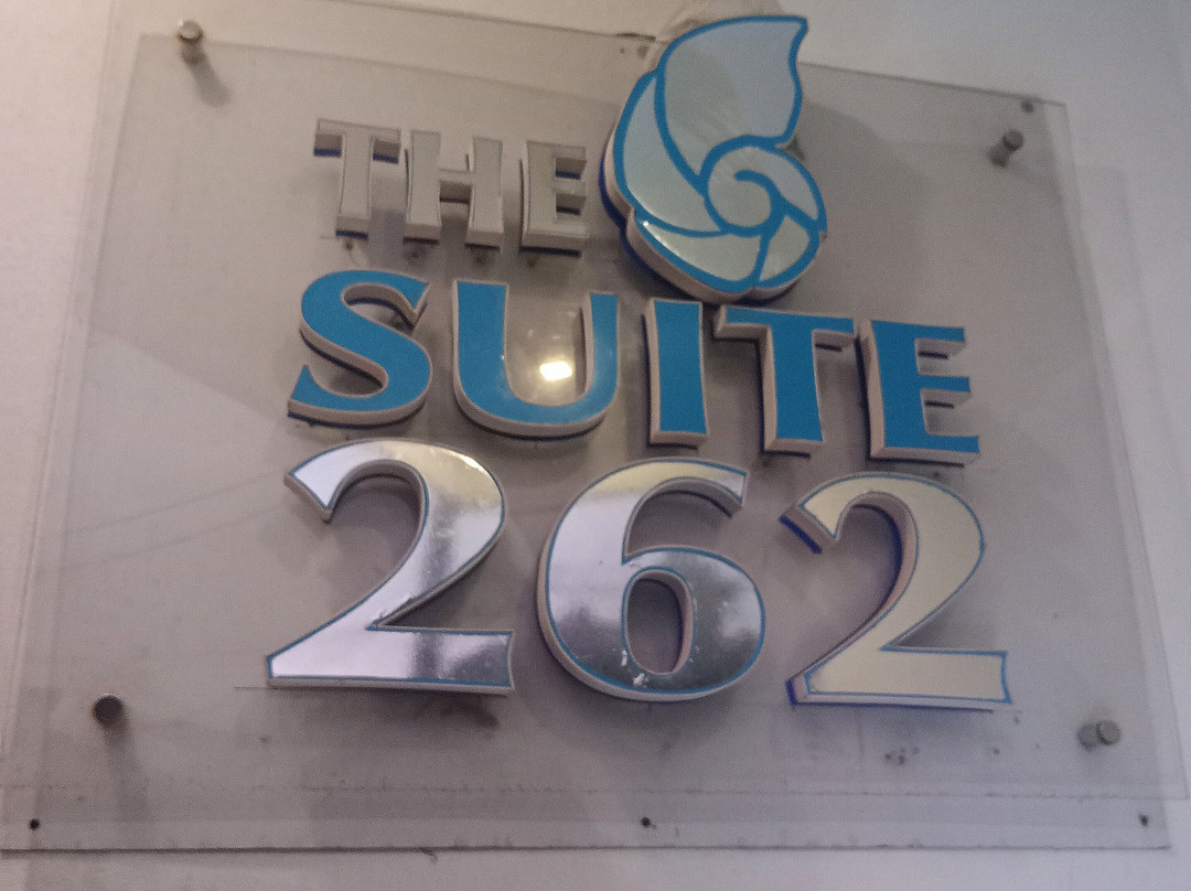 262号套房酒店主图