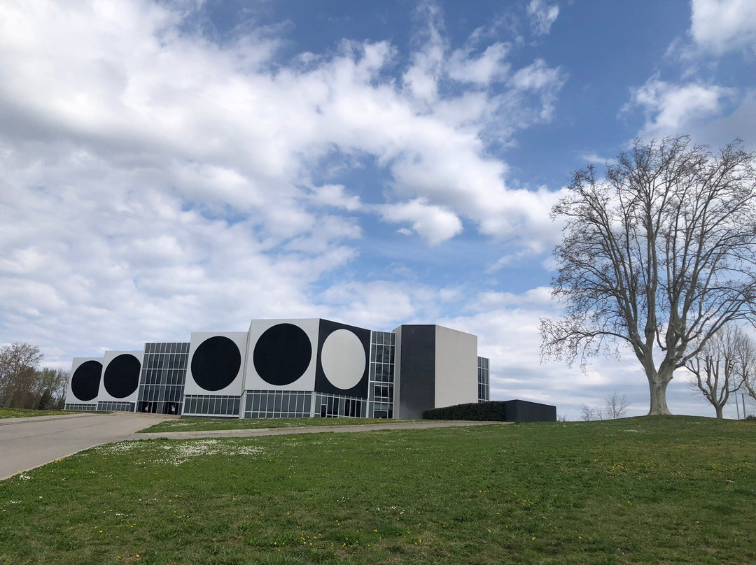 Fondation Vasarely-普罗旺斯必去景点