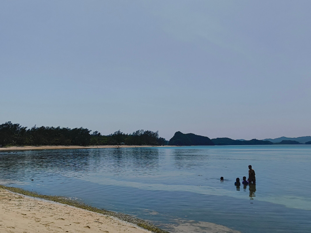 Anguib Beach-Santa Ana必去景点