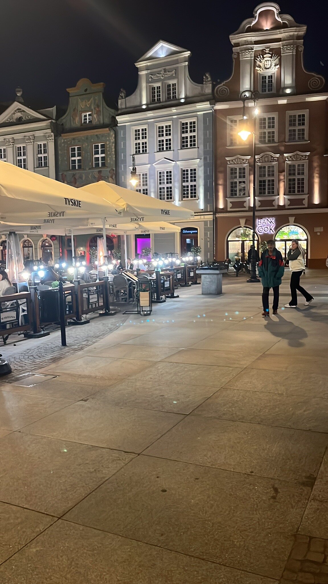 布罗瓦利亚酒店-官方