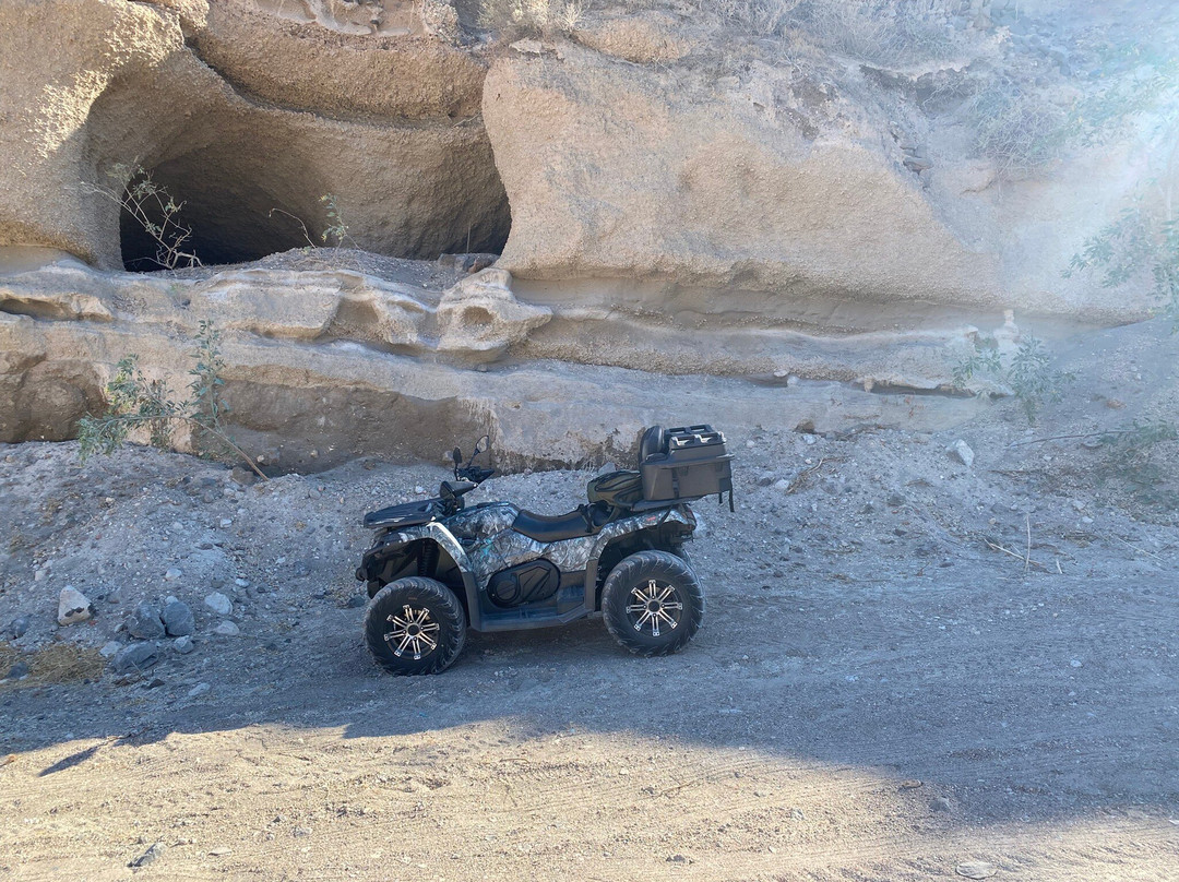 Vlassis Rental ATV-Quad & Scooter Santorini景点图片