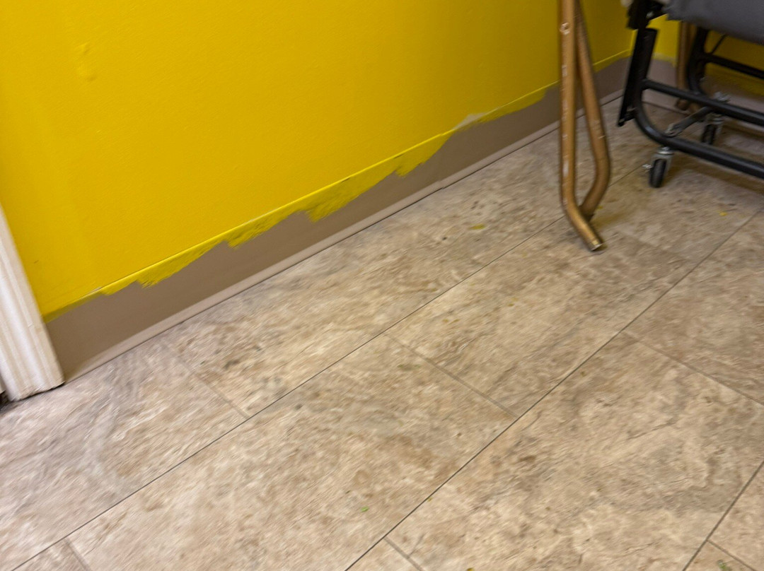 Douglas Inn & Suites主图