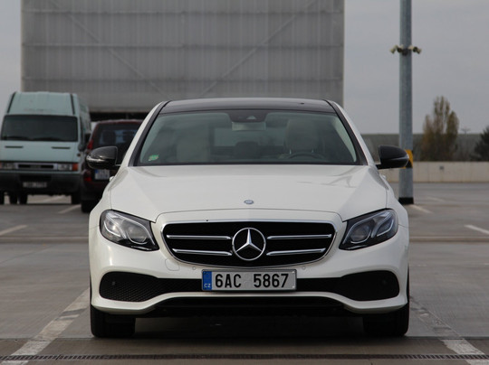 247365EU - Martin's Central European Limousines-布拉格必去景点