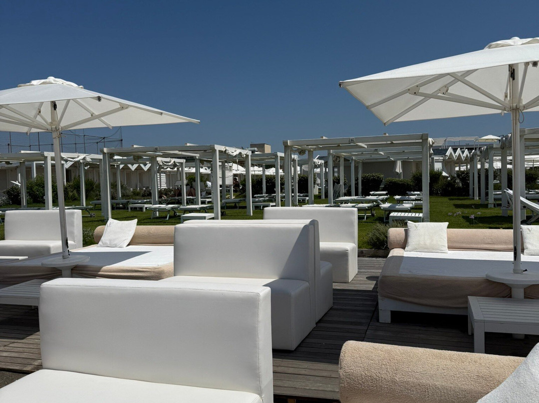 V Lounge Beach-Lido di Ostia必去景点