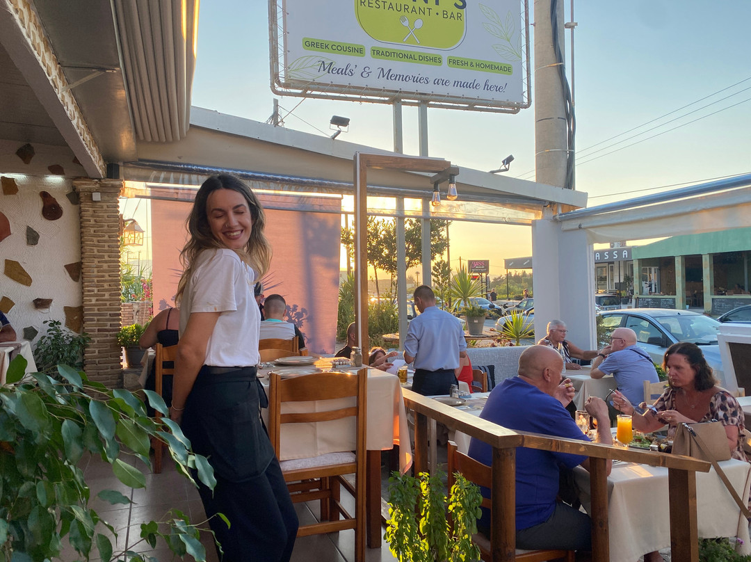 Dafni's Restaurant Kalamaki