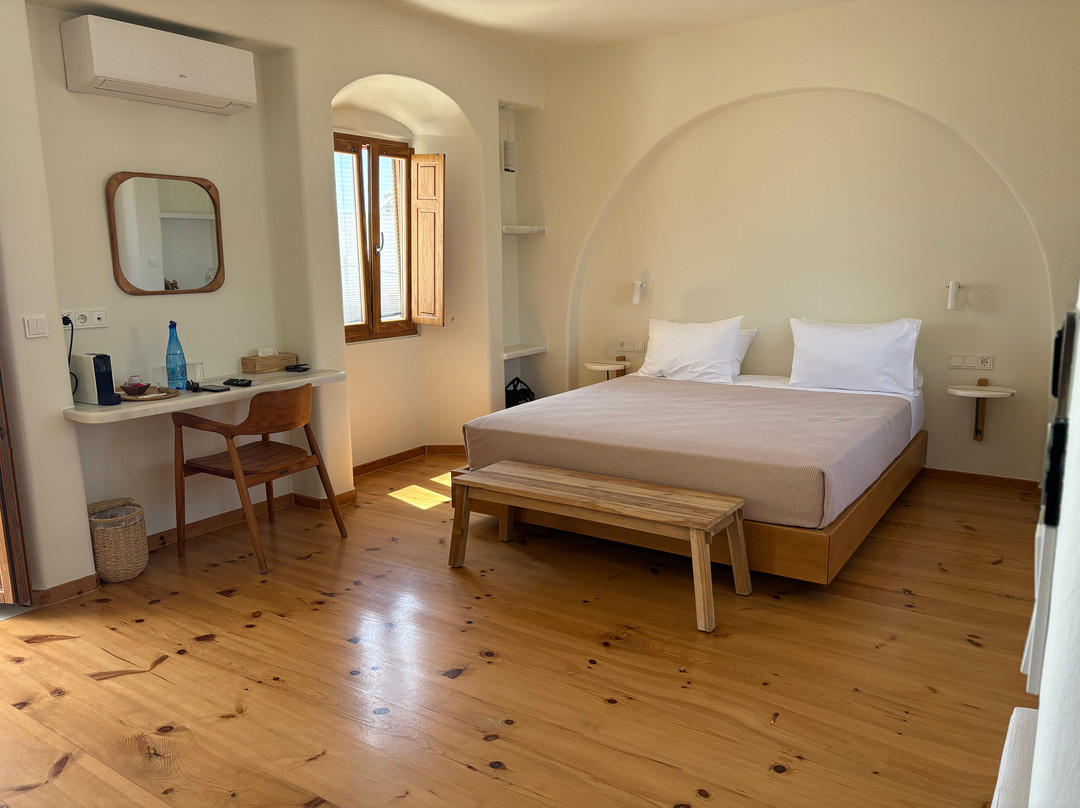 Ammothines Cycladic Suites主图