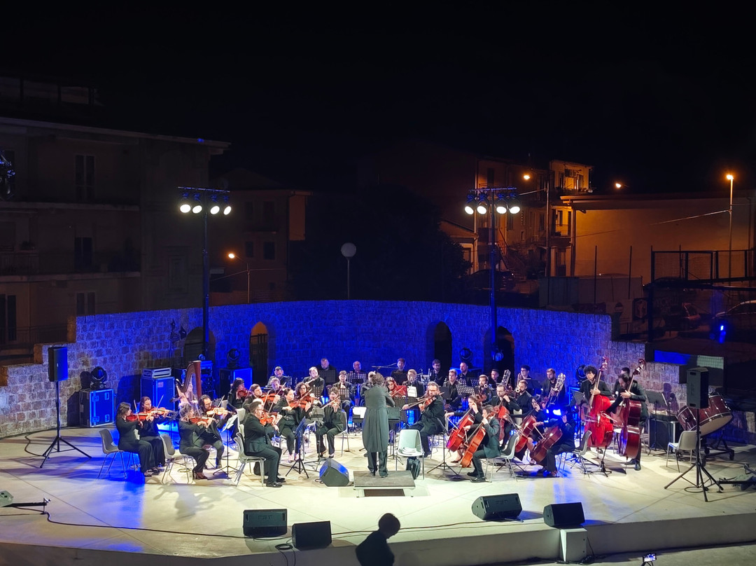 Centro Storico-Borgia必去景点