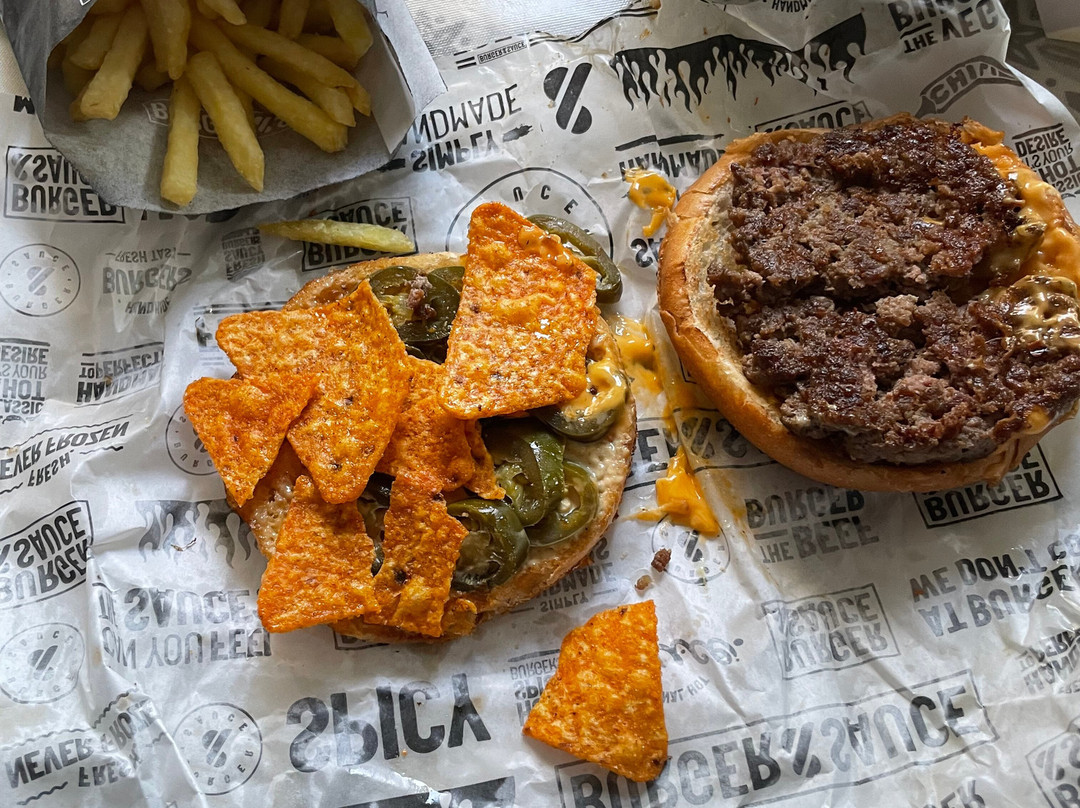 Burger & Sauce - Shirley