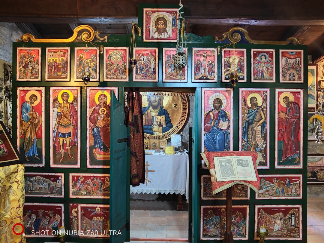 Basilica de Santa Maria de la Pena-Graus必去景点