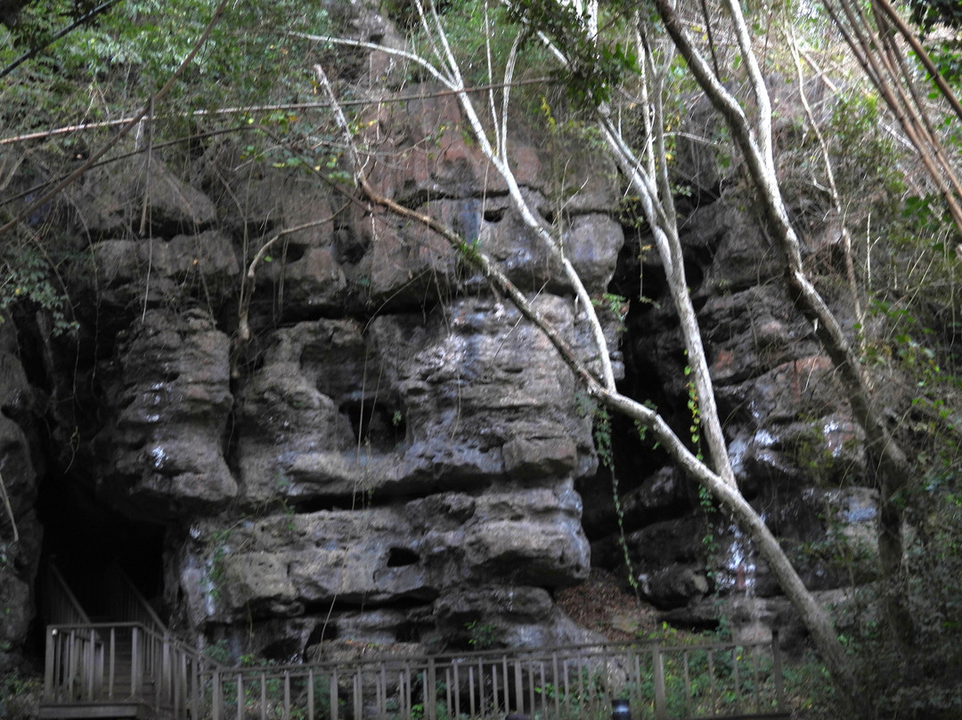 Goa Batu Cermin-Labuan Bajo必去景点