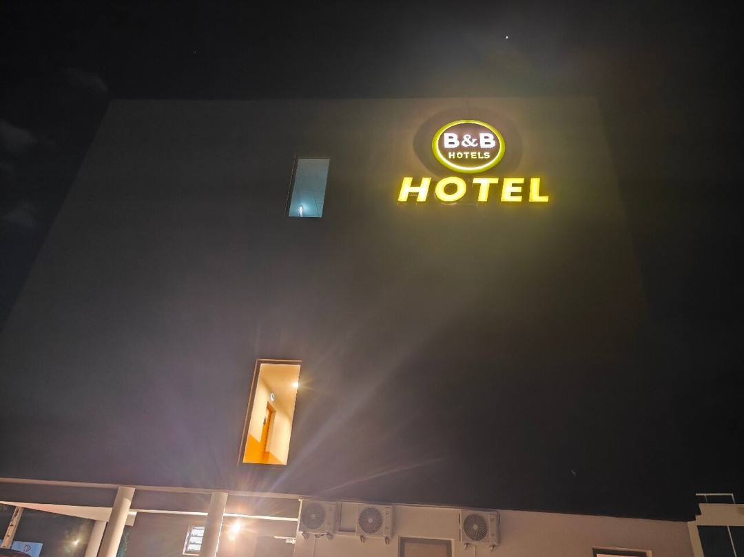 B&B HOTEL La Réunion Aéroport