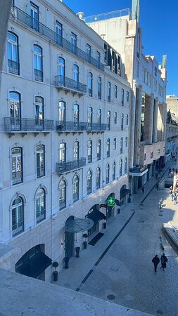 艾薇达宫殿酒店主图