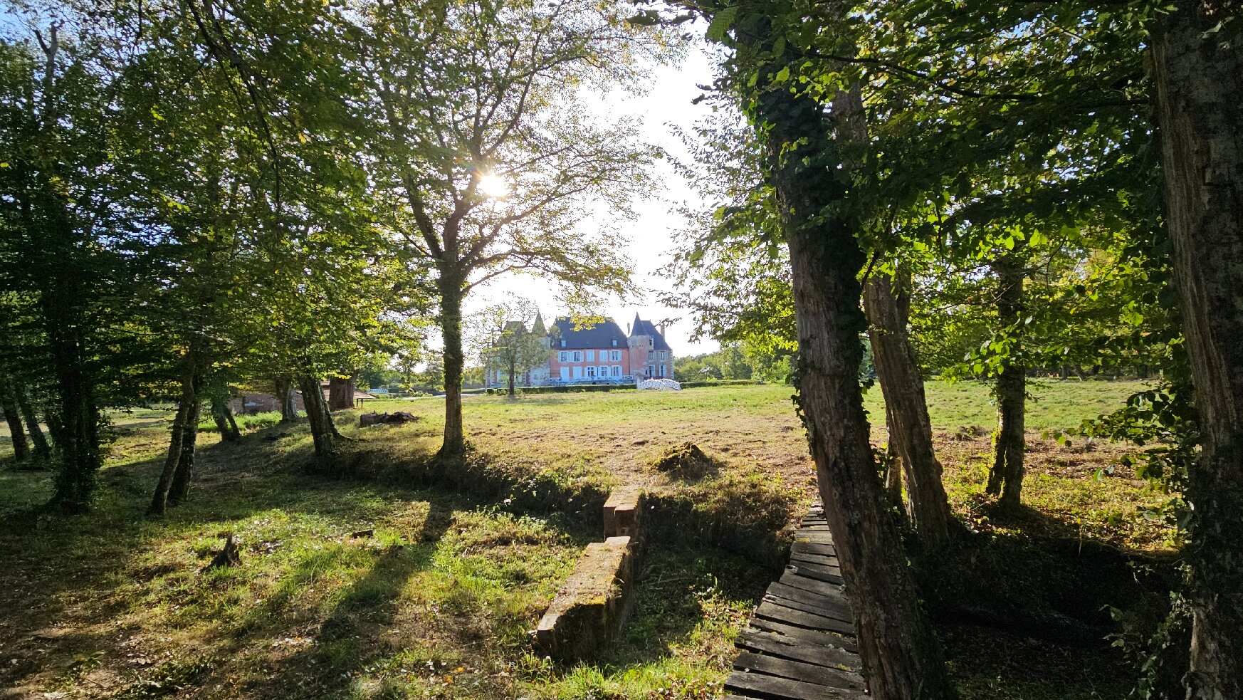 Chateau de Souesmes-官方