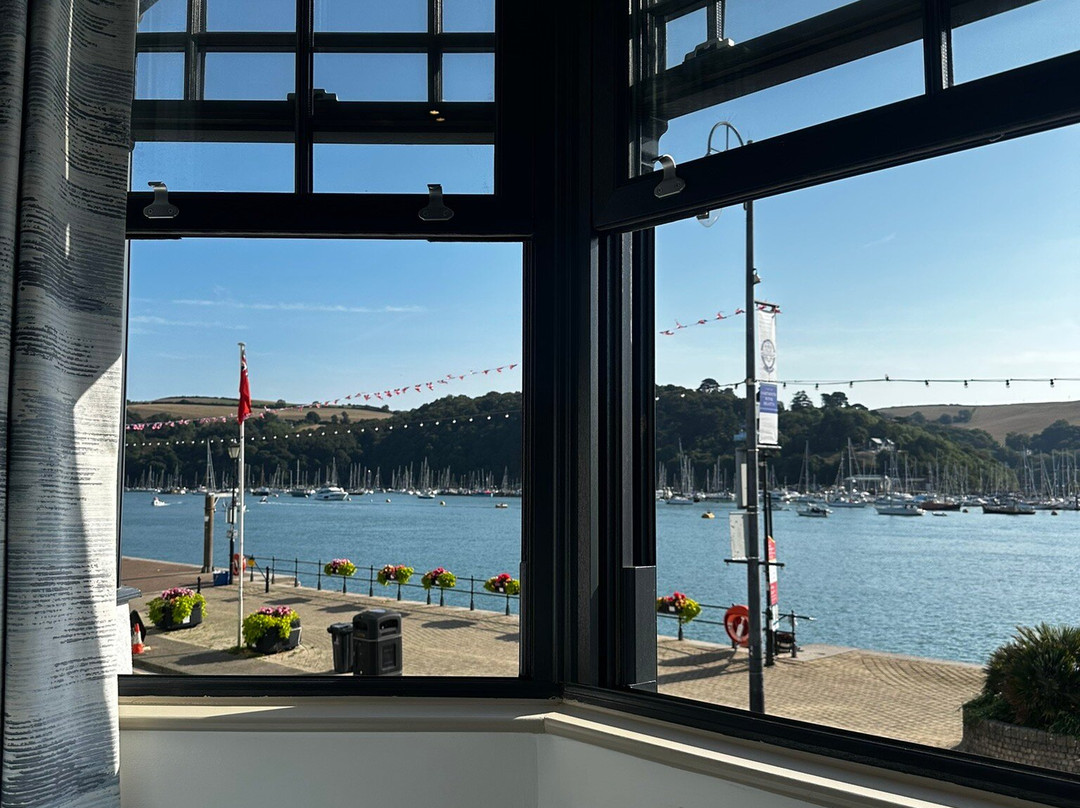 Waterfront House主图