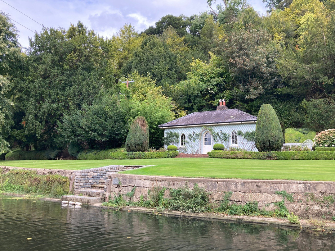 Boating at Cliveden-塔普洛必去景点