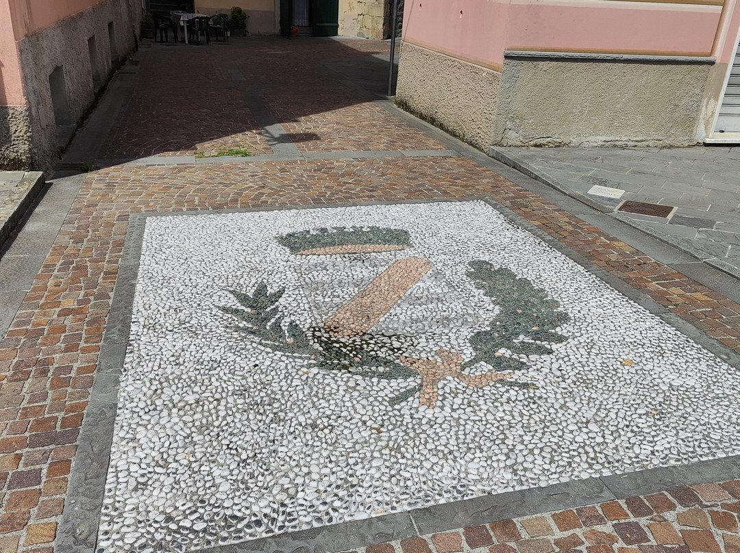 Borgo Rotondo-Varese Ligure必去景点