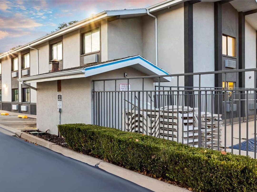 Motel 6 Ogden, UT- Downtown