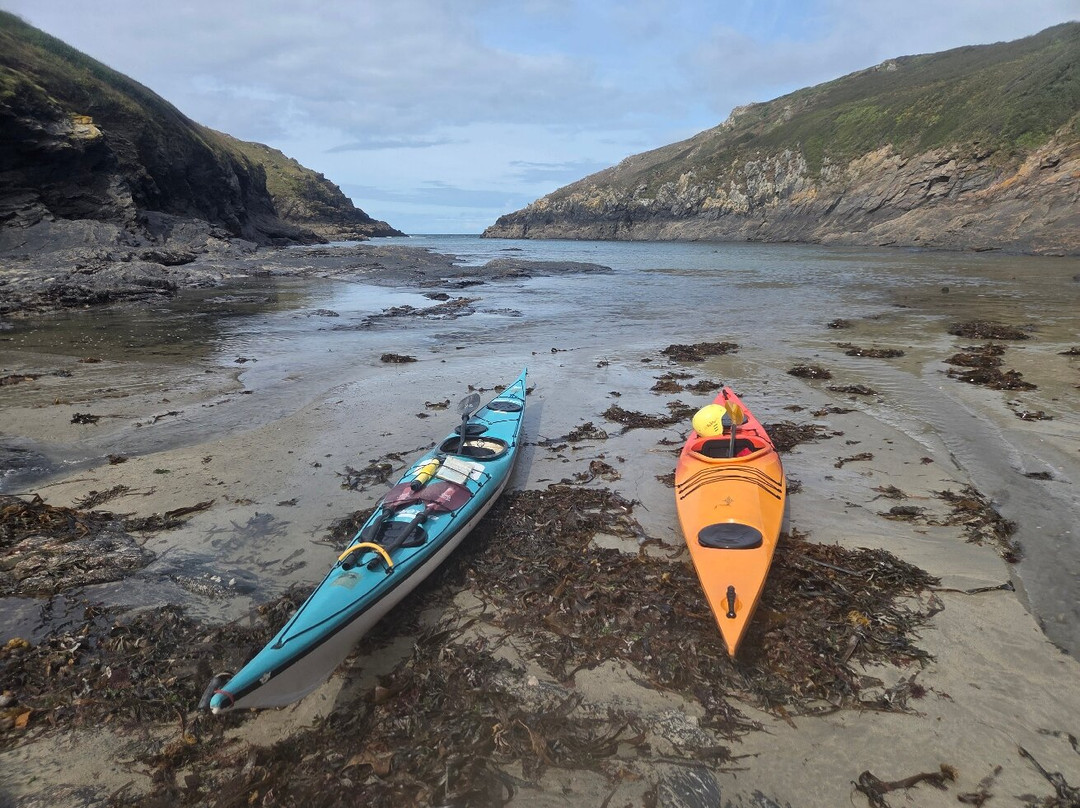 Cornish Rock Tors Ltd-Port Gaverne必去景点