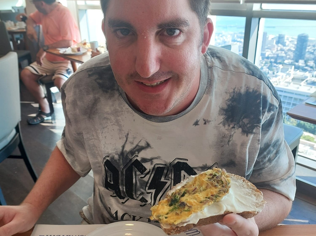 海法皇冠假日酒店主图