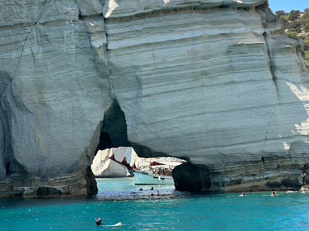 Aria Calma Milos-米洛斯岛必去景点