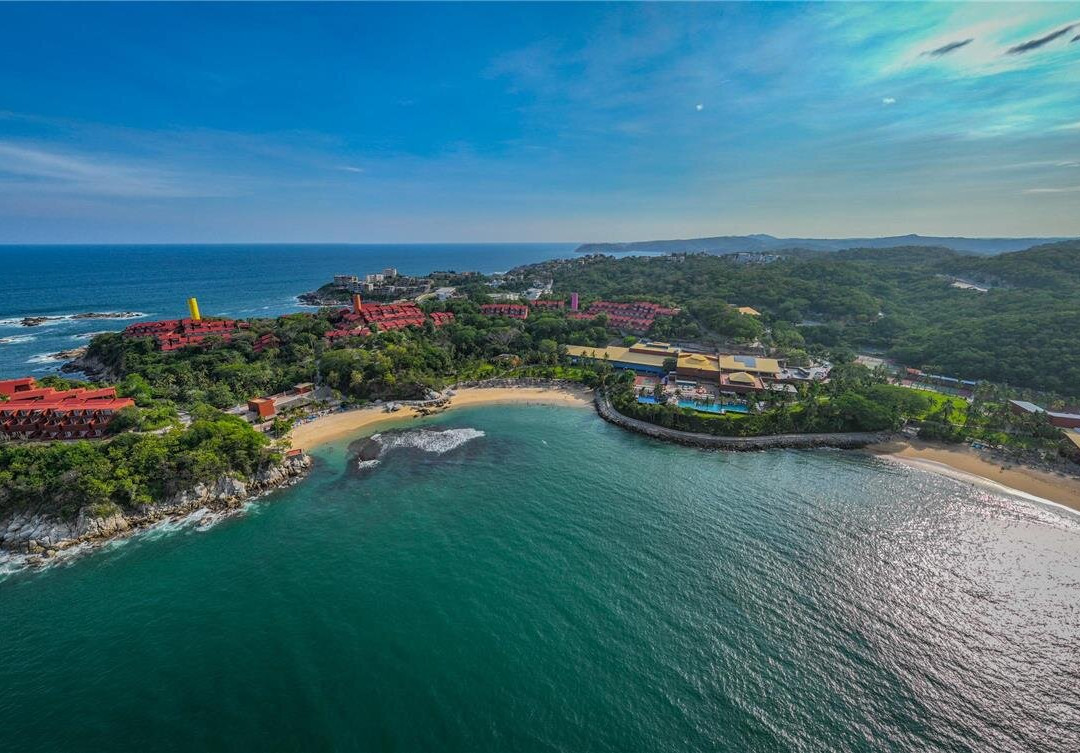 瓦图尔科酒店住宿-Las Brisas Huatulco