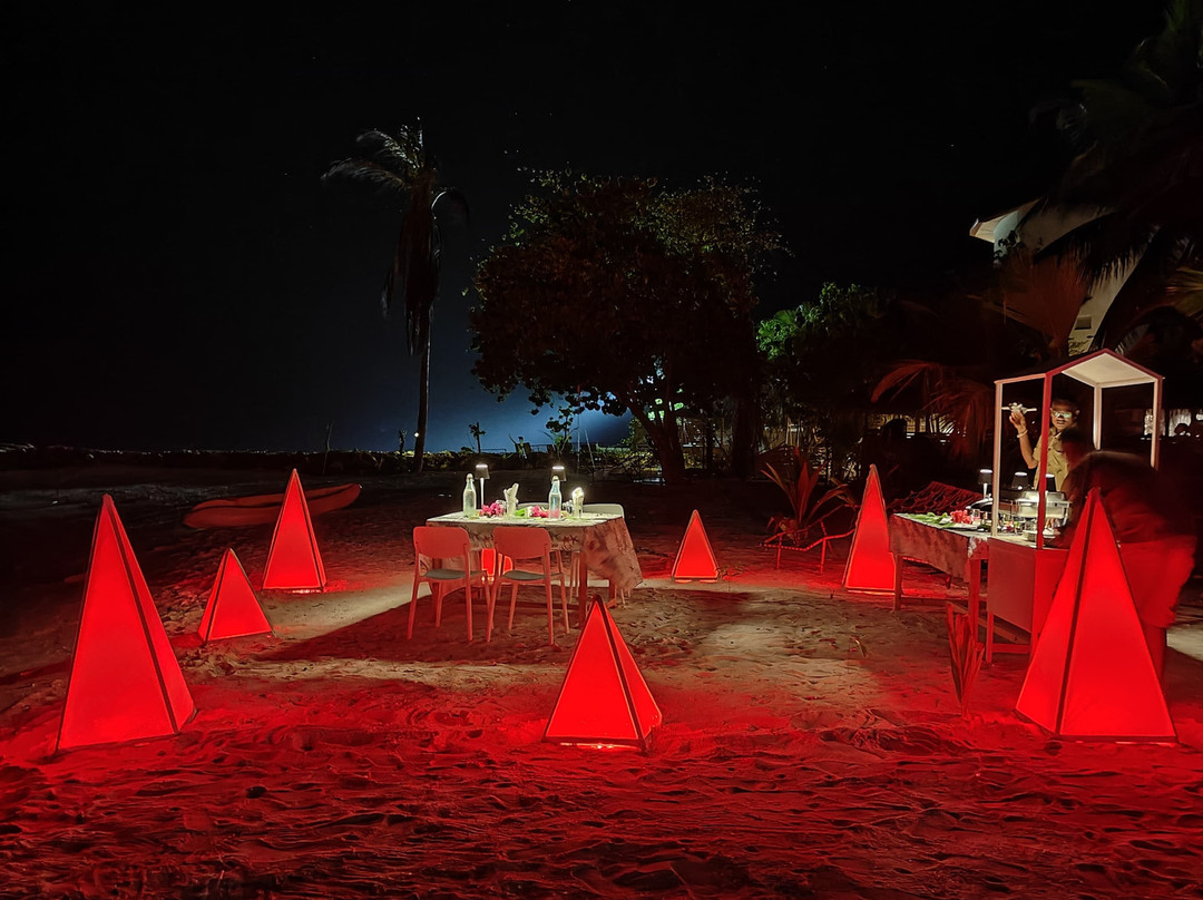 Into the Blue Lodge主图